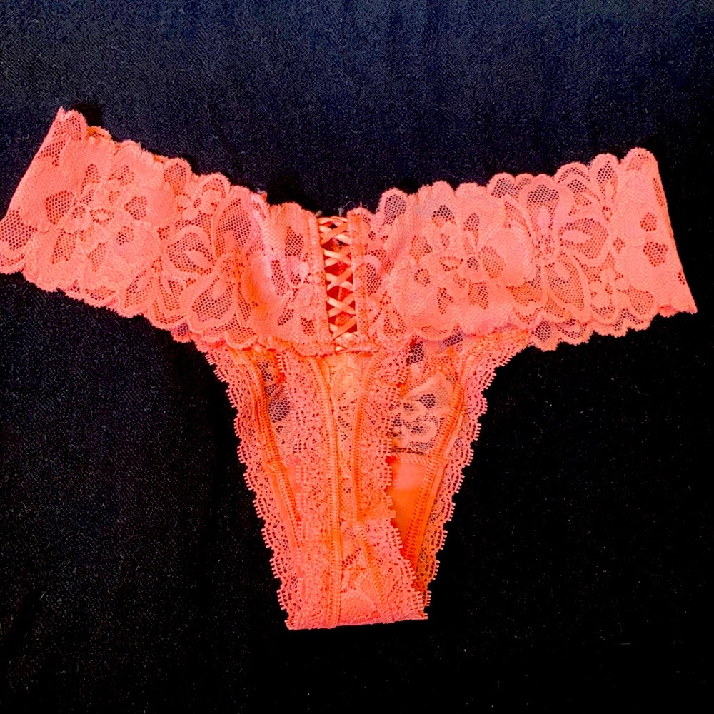 NWT Lace Up Thong Panty XS pink